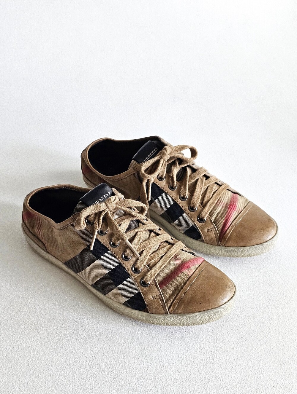 Burberry Y2K Nova Check Low Top Sneakers Leather Plaid Lace Up Shoes EU 37 US 7